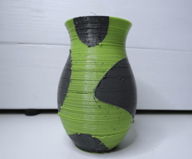 Dual color vase