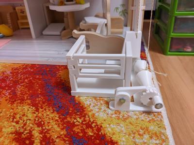 girl dollhouse lift, elevator