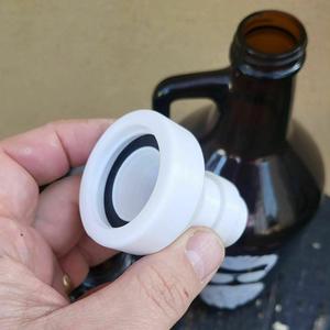 BREWER'S COUPLING FOR REFILLING 2 AND 1L WIDE MOUTH GROWLER BOTTLES