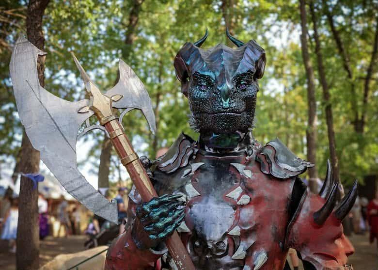 dragonborn tav (roodaka)