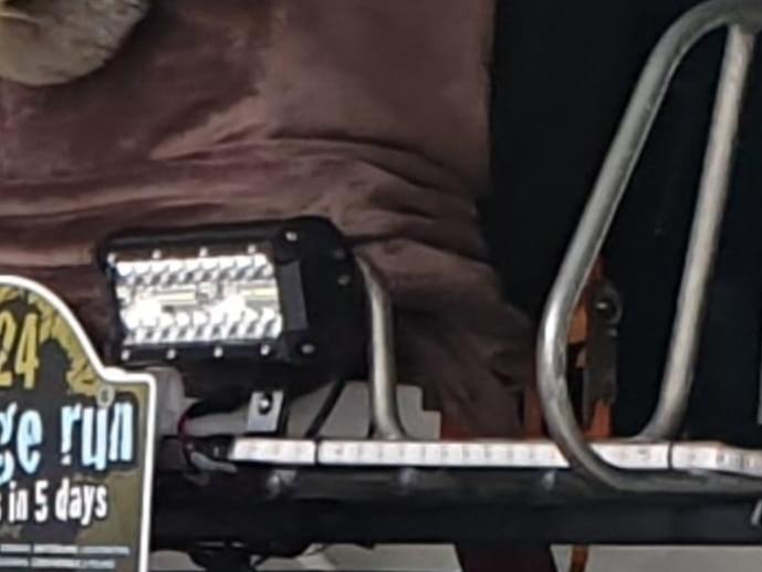 Lamp holder roof rack