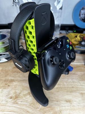 XBox 360 & ONE Dual Controller Stand with Headphone mount (ability to add LEDS)