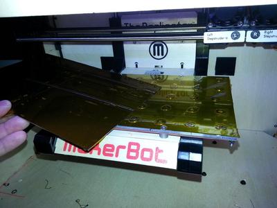 Interchangeagble magnetic build platform (Replicator)
