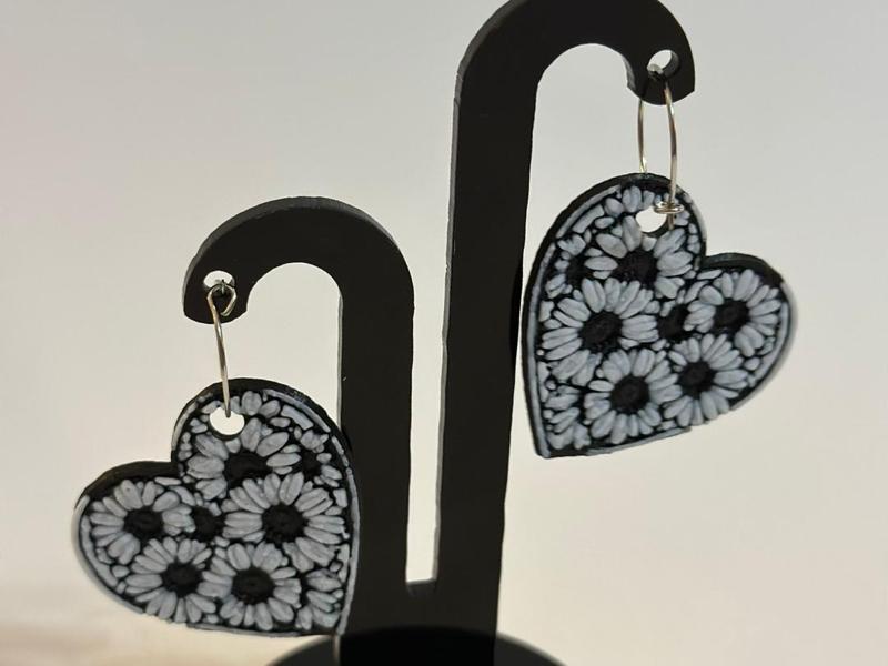 Hueforge Heart Flower Errings