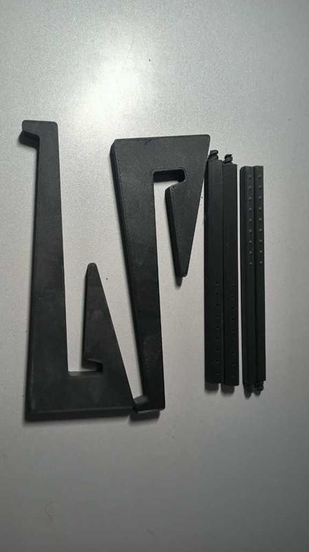 adjustable laptop stand