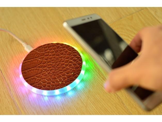 christmas gift diy ideas ， wireless charger with a sound-sensing sparkle