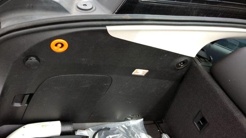 Chevrolet Volt spare part trunk shelving