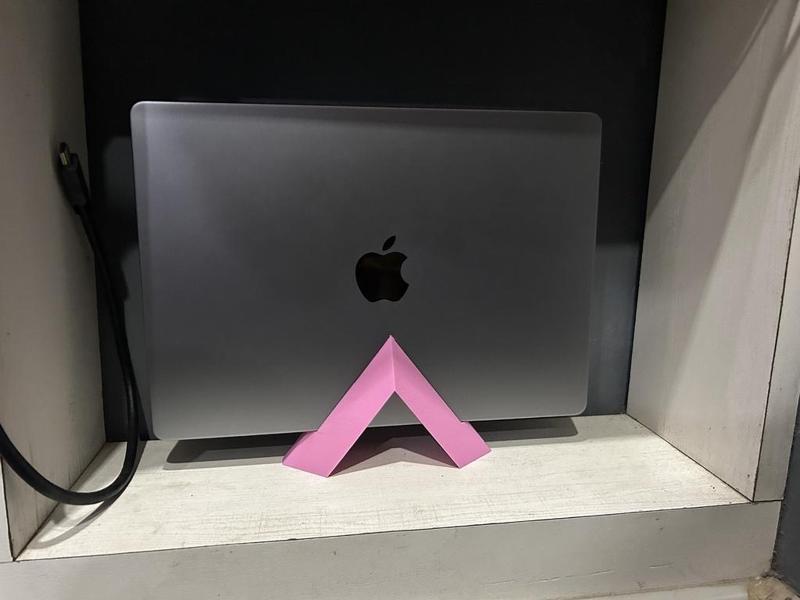 MacBook Stand