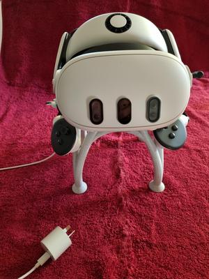Quest 3 VR Headset Stand