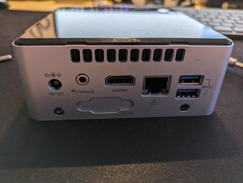 Intel Nuc VGA Port Blankplate Bracket