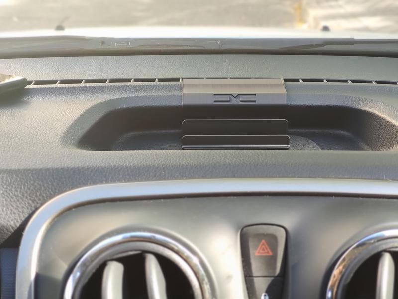 Dacia Sandero Logan phone holder