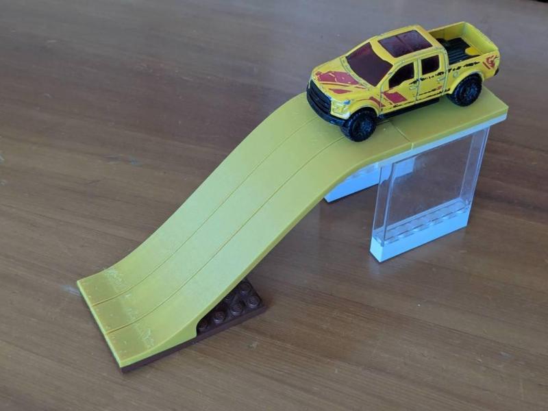 Lego plates and ramps (e.g. for 1:64 scale cars)