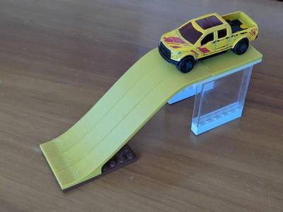 Lego plates and ramps (e.g. for 1:64 scale cars)