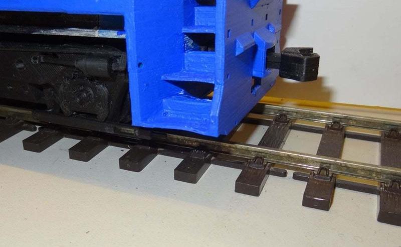 Knuckle couplers for the 1/32 OpenRailway EMD SW1500