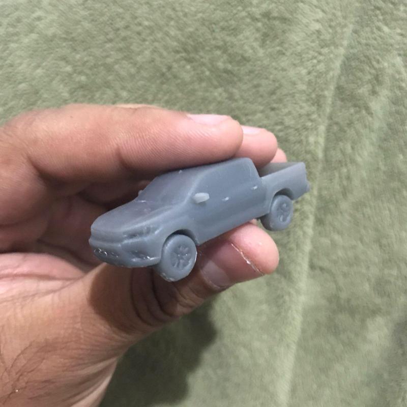 TOYOTA HILUX ESCALA H0 1/87