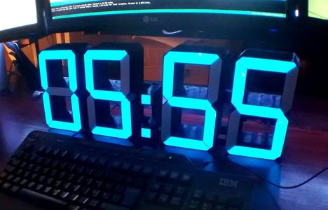 XL 7-segments Digital Clock/Thermometer
