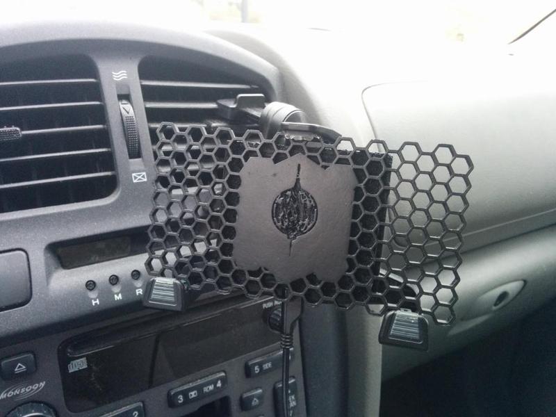 Nexus 5 Magnetic Charging Car Dock