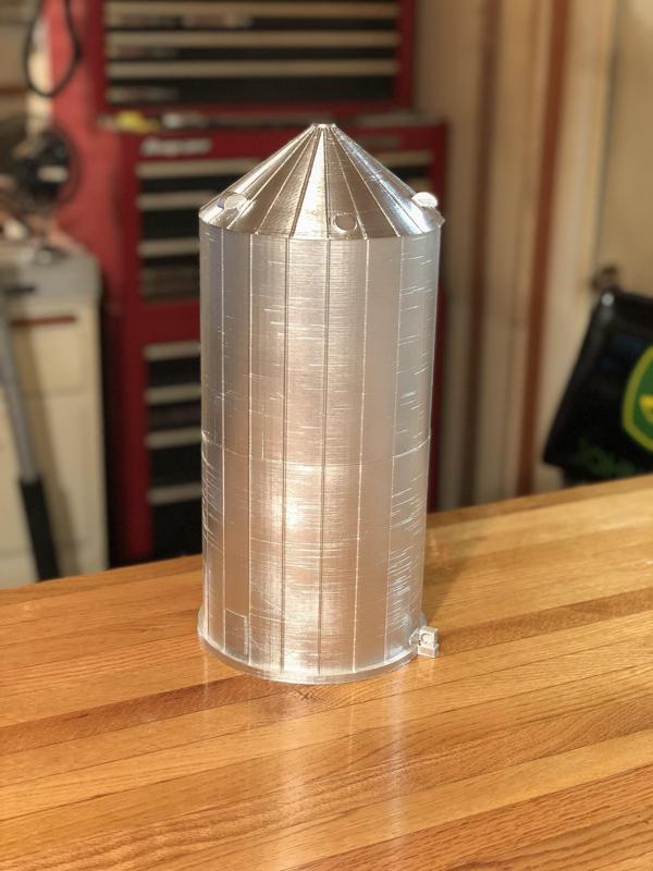 1/64 scale grain bins