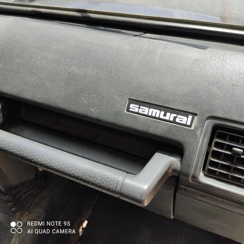 Suzuki Samurai Logo Dash emblem - targhetta cruscotto