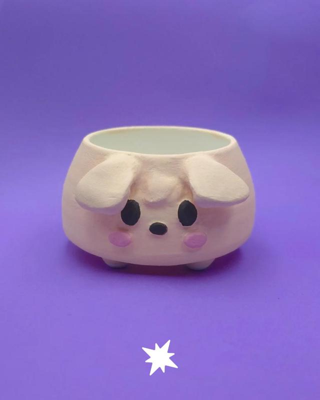 PuppyM flowerpot