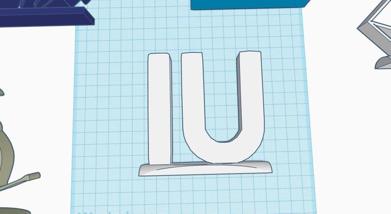 IU KPOP LOGO DISPLAY ORNAMENT