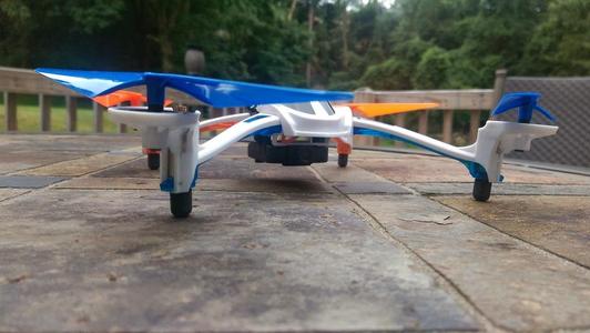 Latrax Alias landing gear