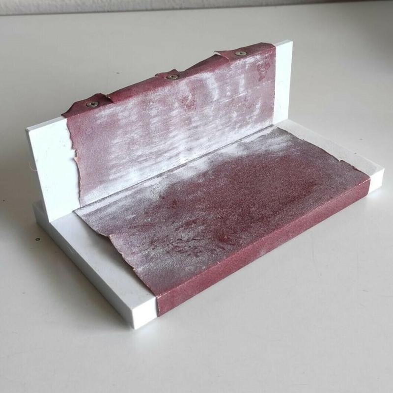 Base/support for sandpaper at 90 degrees - Base/support for sandpaper at 90 degrees