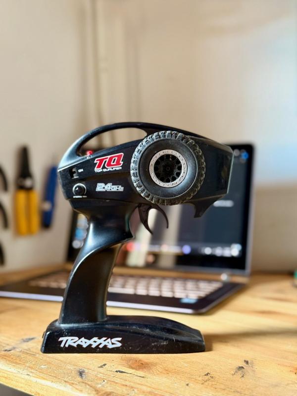 TQ TRAXXAS transmitter wheel replacement