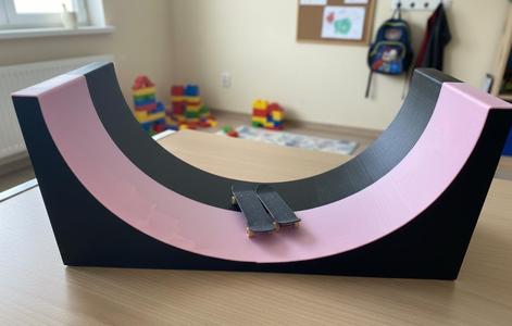Fingerboard large halfpipe