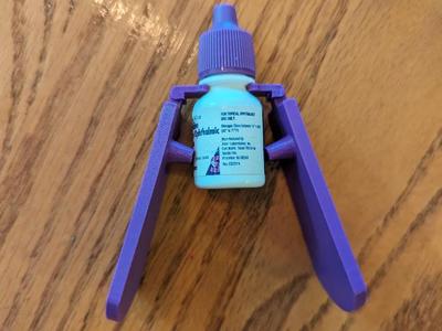 Eye Dropper Squeezer Aid
