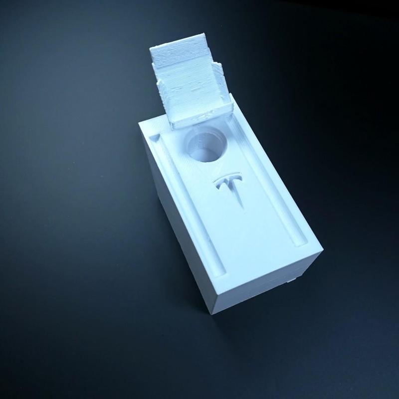 Model S Middle console