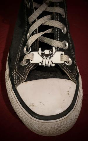 Stitch laces