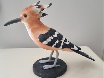 Hoopoe realistic statue (one color)