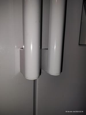 Refrigerator handle holder
