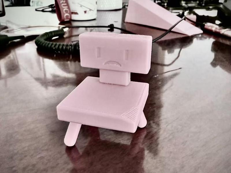 Sad Chair – “Melancholy Seat” 忧郁椅