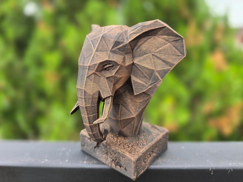 ELEPHANT LOW POLY BUST