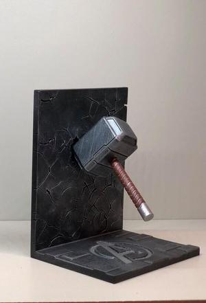 Marvel decorative bookend stl