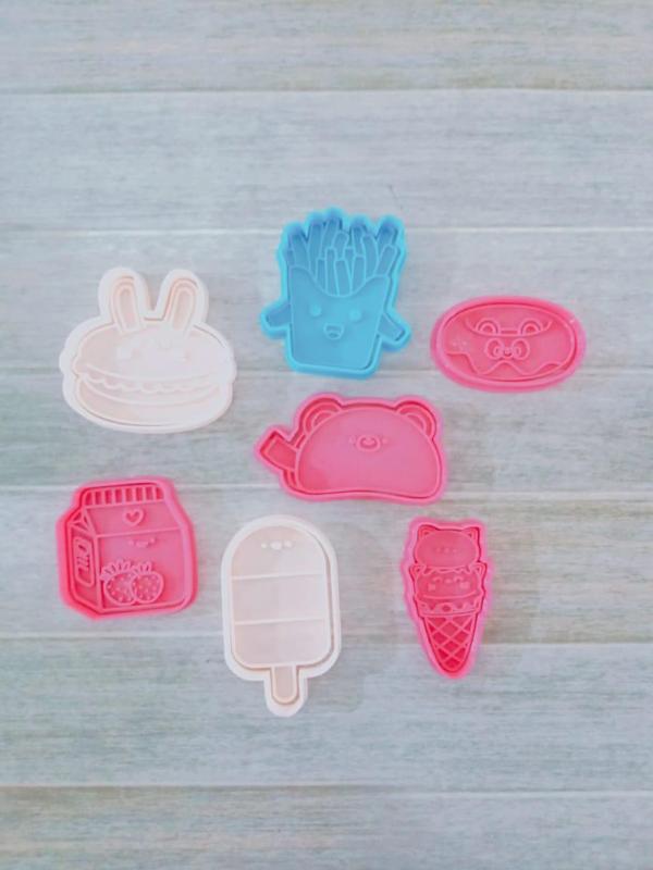 KAWAII MEALS FOOD COOKIE CUTTERS KIT X7 COOKIE CUTTER KIT