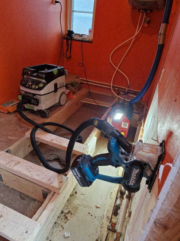 Makita DSD180 to Festool vacuum cleaner