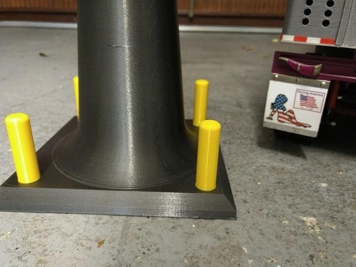 Truck Stop, parkinglot and fuel island poles for 1/14 Tamiya Trucks