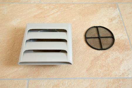 xhaust air pipe cover (inner diameter of the pipe = 100 mm)