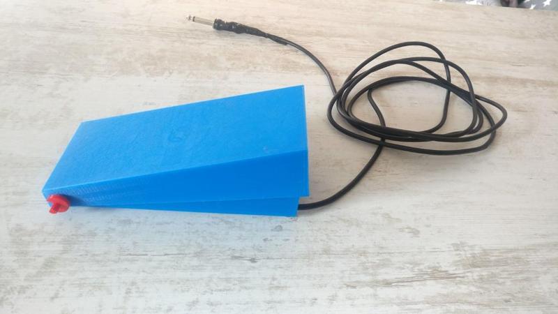 guitar pedal (switch clear/saturation)