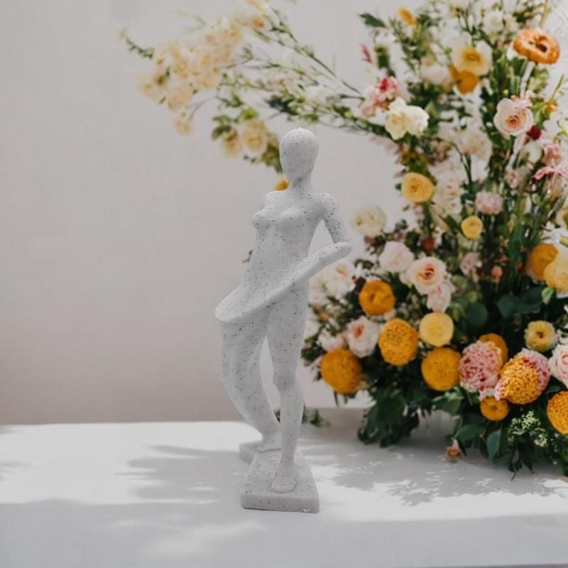 elysia: the embodiment of grace and artistic