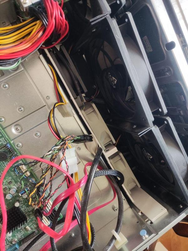 Supermicro SC847 second fan wall 