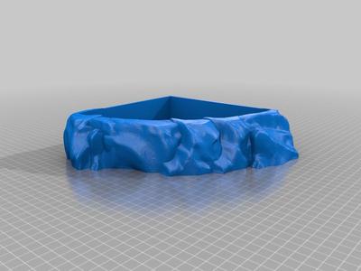 Corner water bowl for terarium