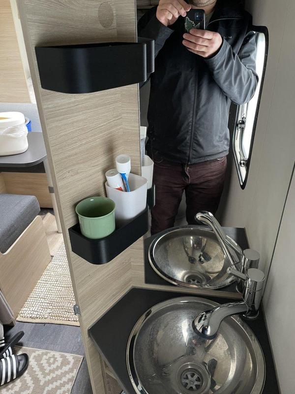 Wohnwagen Regal skalierbar