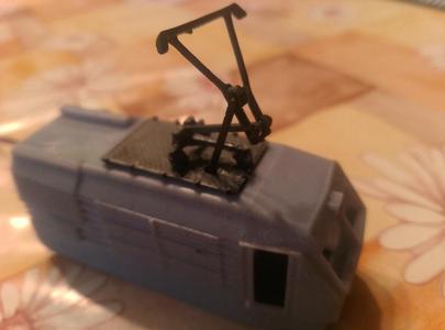 Functional ČSD Half-Pantograph Controlled by Servo TT (1:120) / Funkční polopantograf ČSD