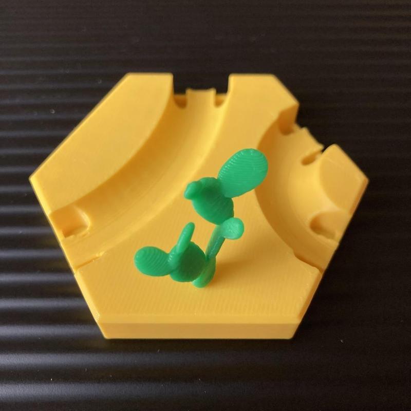 GraviTrax Desert Prickly Pear Curve Tile