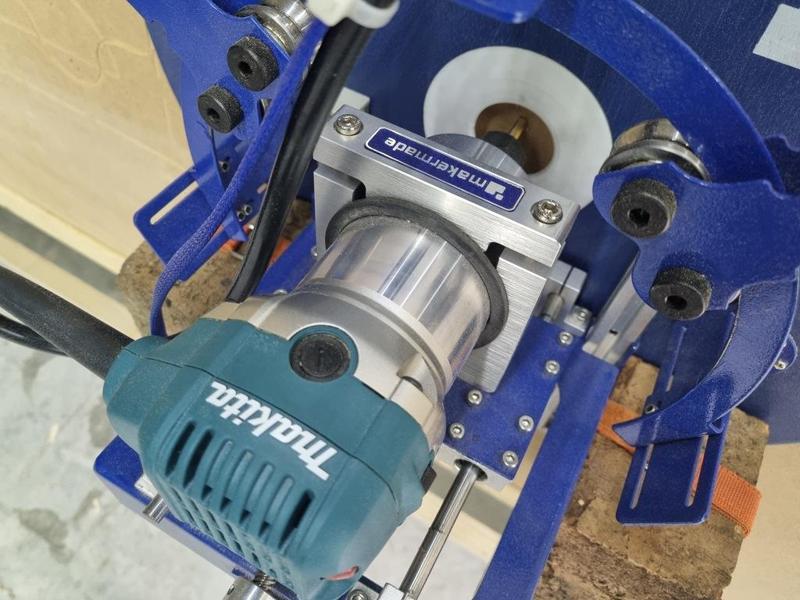 MakerMade M2 CNC adaptor ring to suit Makita trim router