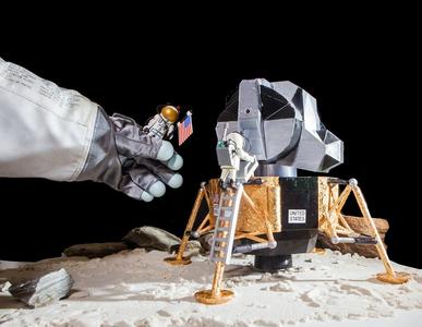 Apollo Lunar Lander LEM - playmobil scale